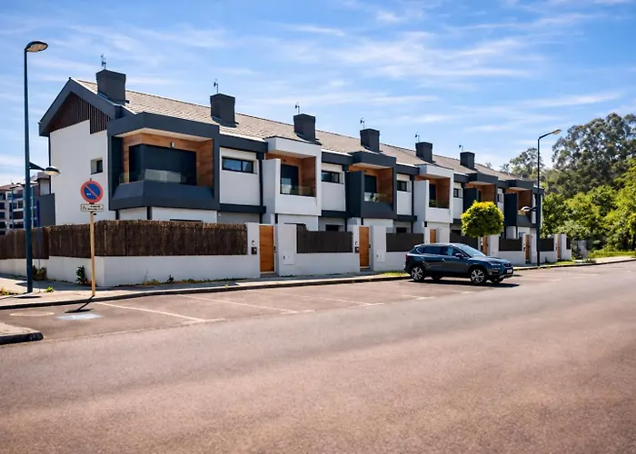 Casa Con Jardin A 2 Km Playa - Saelia 빌라 리바데세야